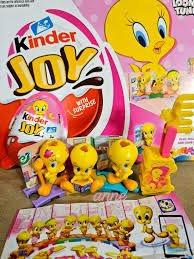 Kinder joy looney tunes edition